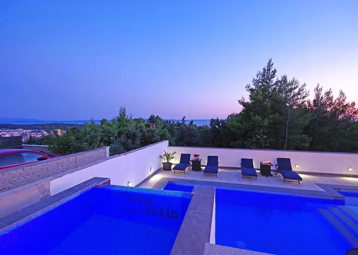 Inis Pensionat Makarska