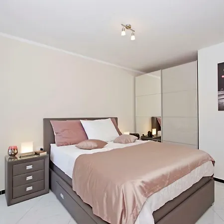 Inis Guest house Makarska