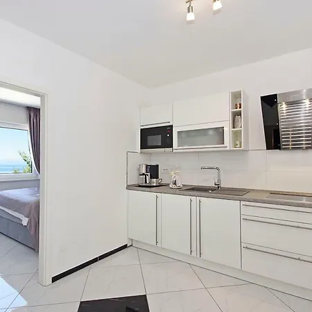 Guest house Inis Makarska
